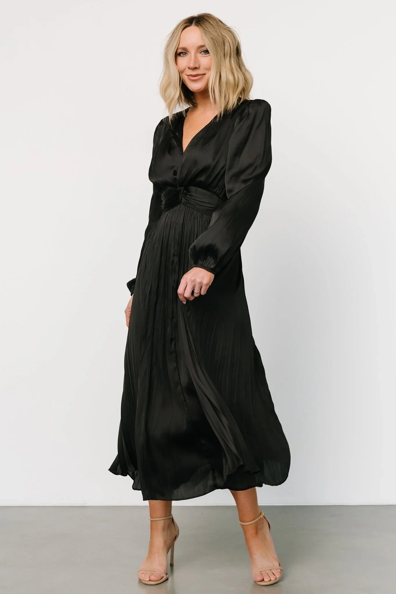 Perla Pleated Midi Dress | Black